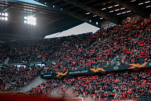 星空体育在线-体育场馆篮球租赁平台上线便利市民参与夜间训练，篮球场出租收费标准